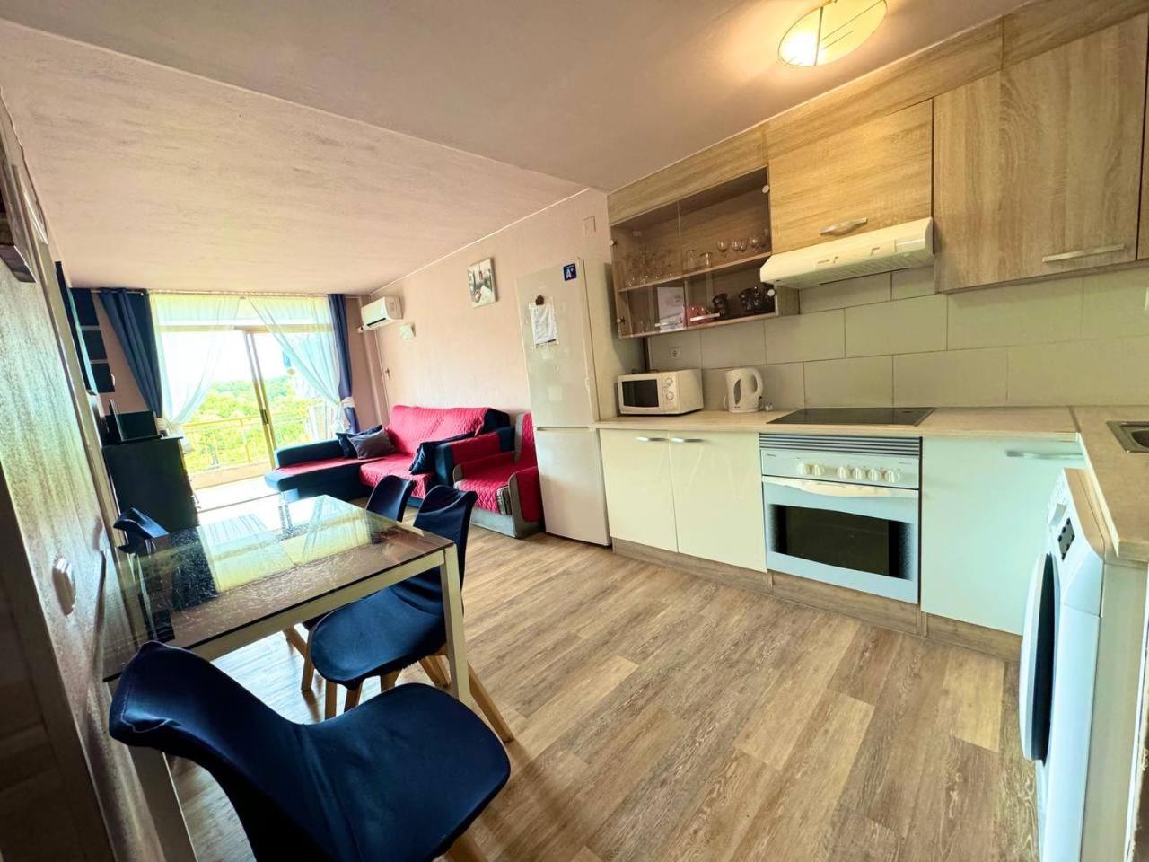 Apartsalou Lea Zewnętrze zdjęcie